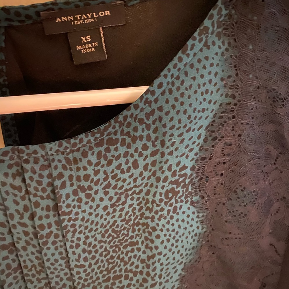 Blouse - Picture 2 of 2
